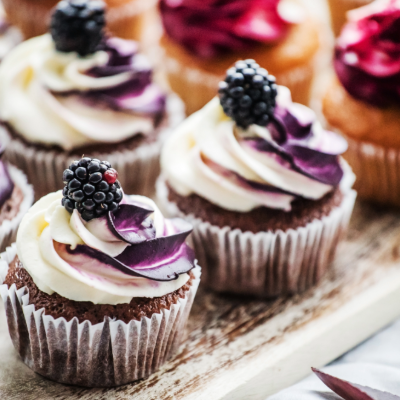 Cakes & Desserts
