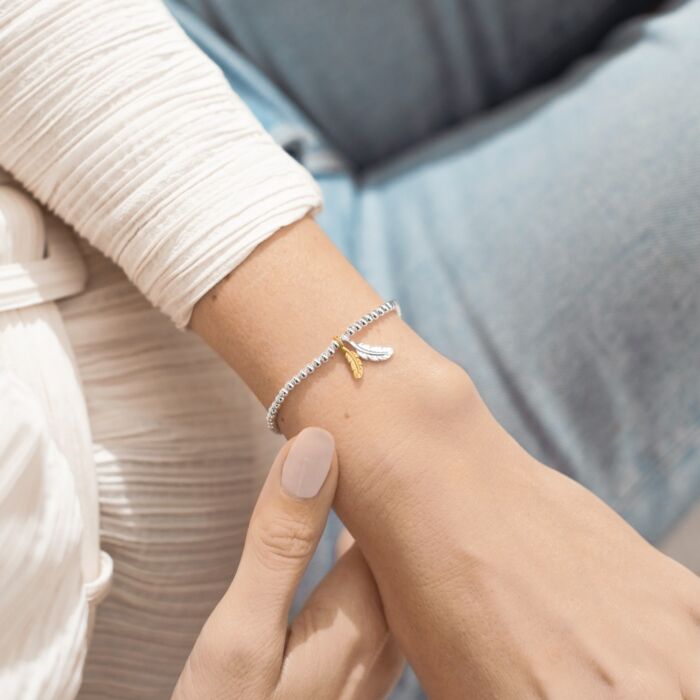 Joma Jewellery A Little 'Feathers Appear When Loved Ones Are Near' Bracelet in Silver Plating