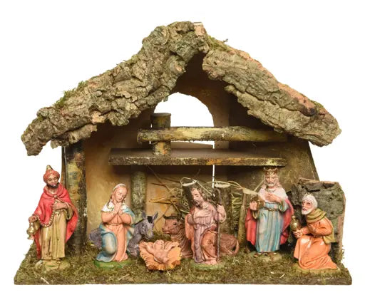 Nativity House Wood With 8 Poly Figures