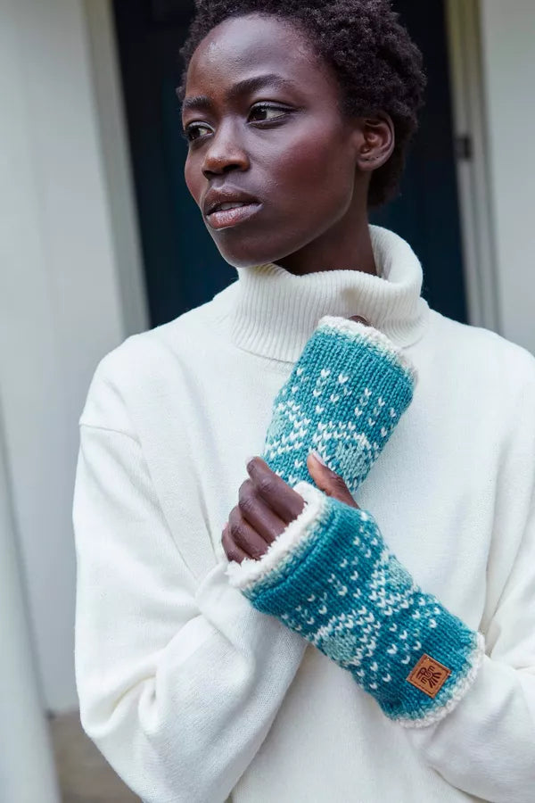 Pachamama Pentle Bay Handwarmer