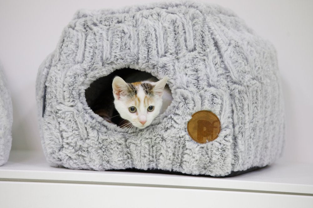 Petface Bamboo Plush 2 In 1 Cat Cave
