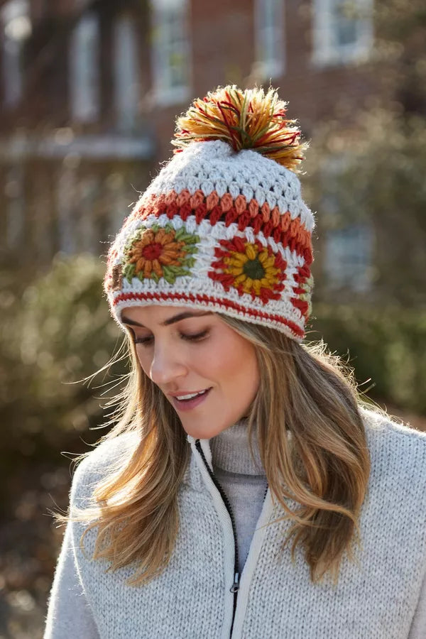 Pachamama Woodstock Bobble Beanie Oatmeal