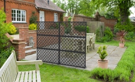 Panacea Geometric Circles Garden Screen 120 x 60cm