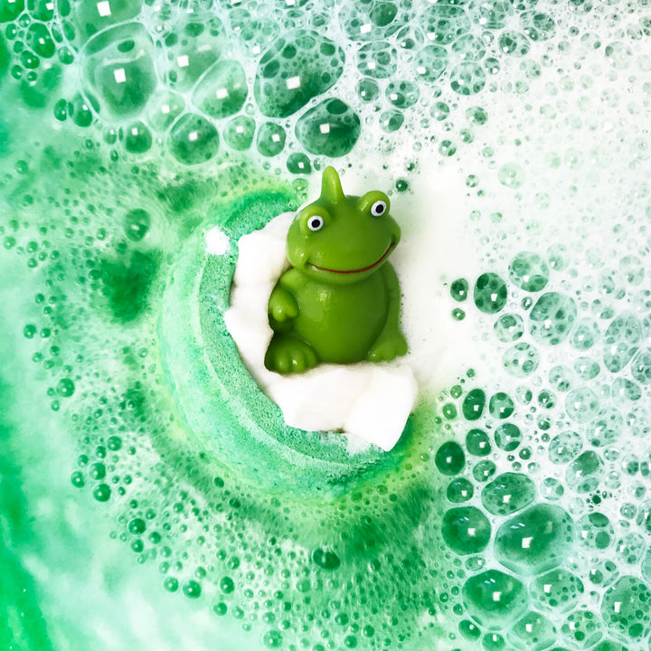 Bomb Cosmetics It's Not Easy Being Green Blaster