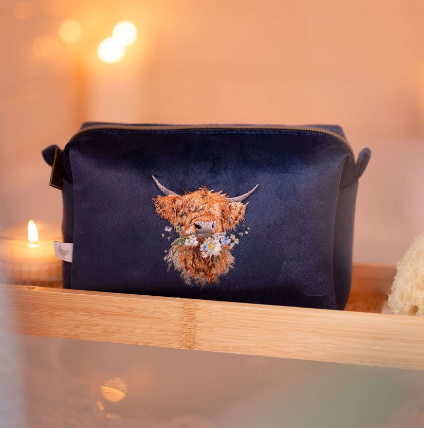 Wrendale 'Daisy Coo' Highland Cow Embroidered Make Up Bag