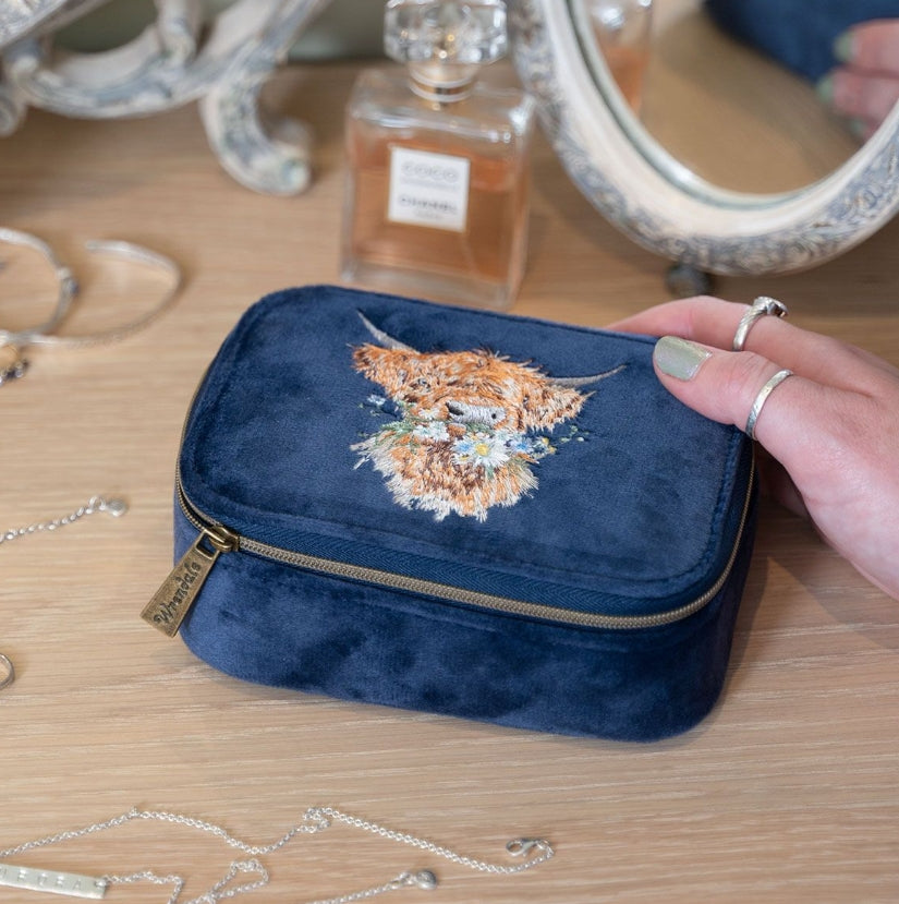 Wrendale 'Daisy Coo' Highland Cow Embroidered Accessory Case