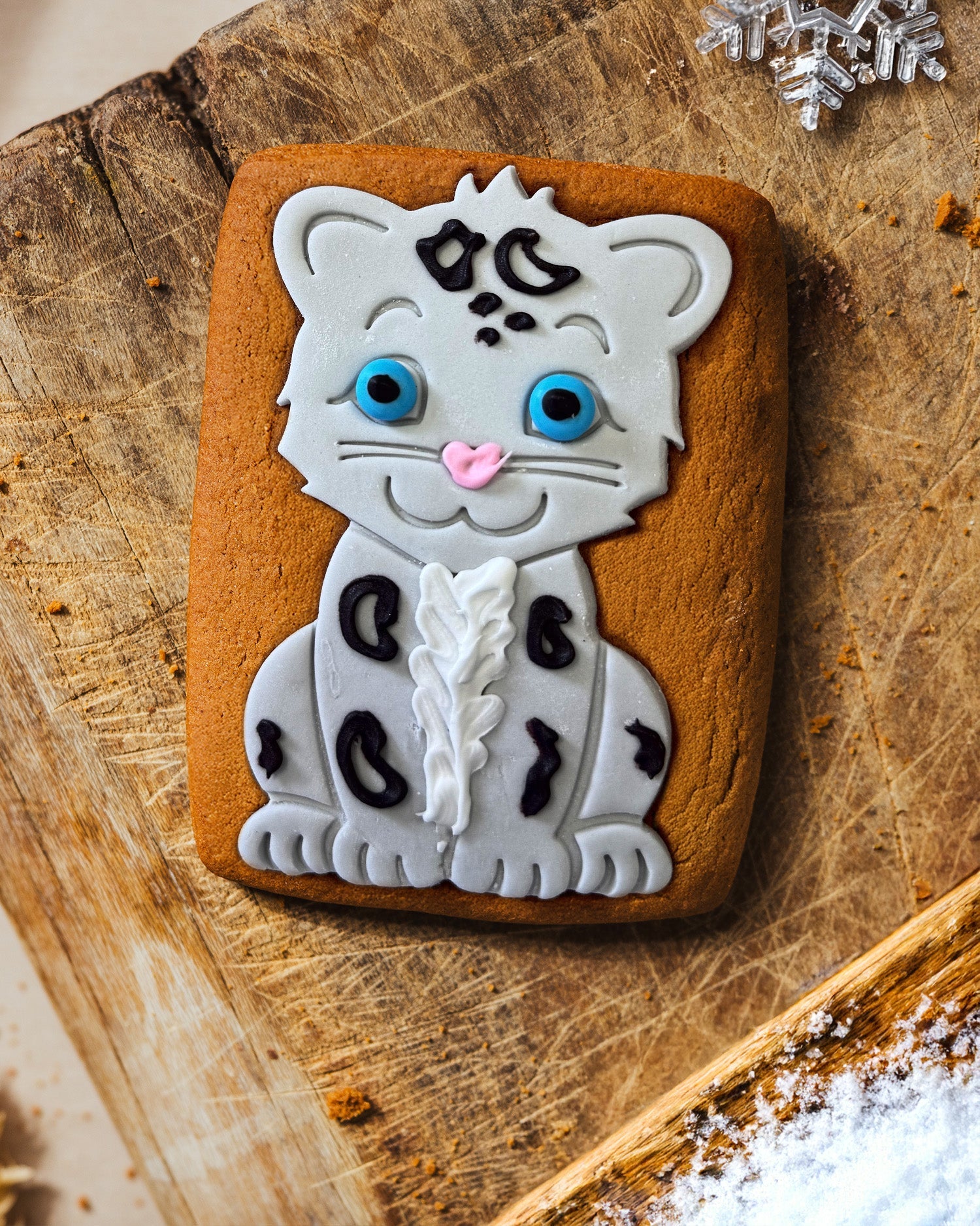 The Original Baker Snow Leopard Gingerbread Biscuit