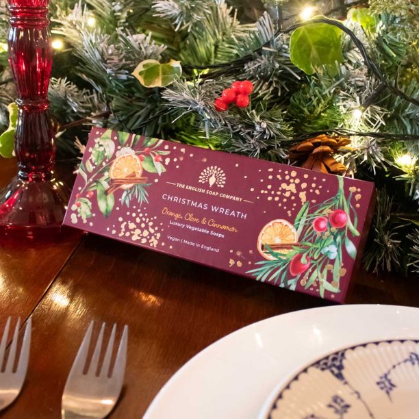The English Soap Company Christmas Tidings Christmas Wreath Triple Soap Gift Box