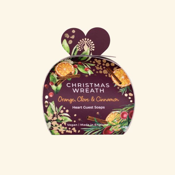 The English Soap Company Christmas Tidings Christmas Wreath Heart Guest Soaps