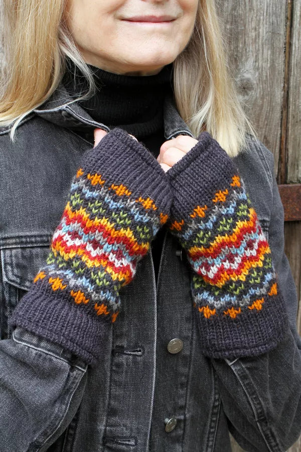 Pachamama Clifden Wristwarmer (Fine Knit) Denim