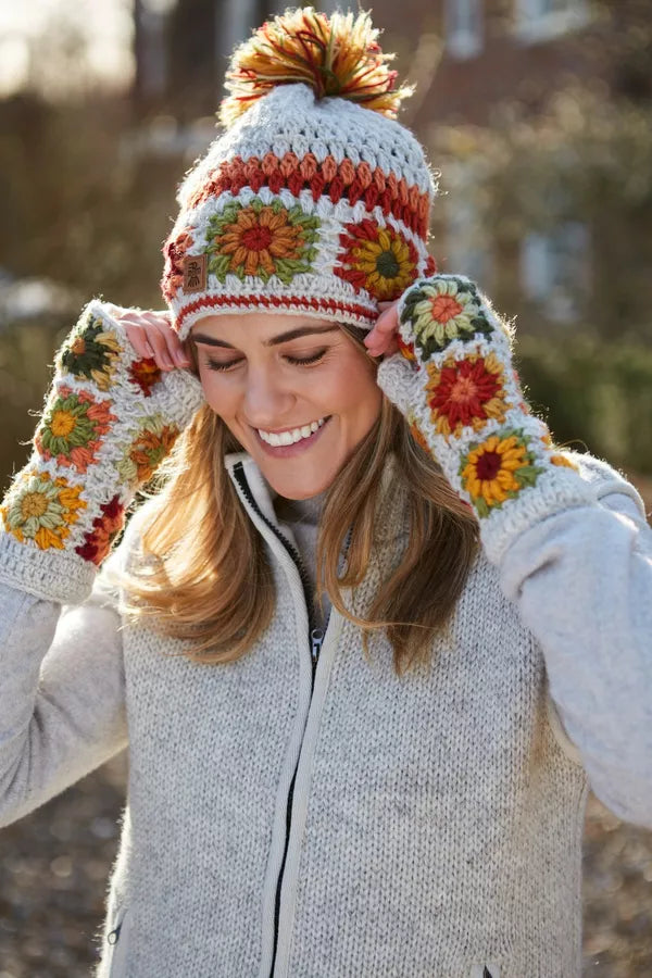 Pachamama Woodstock Handwarmer Oatmeal