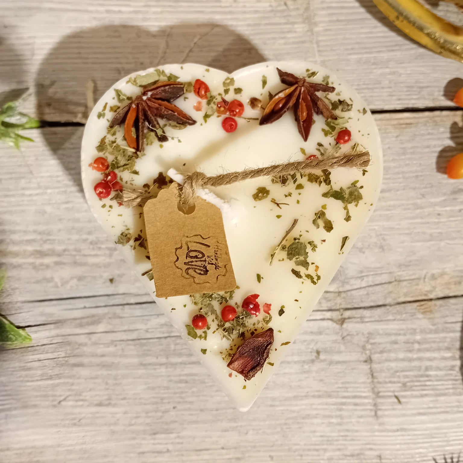 Beauty Scents Heart Shape Cinnamon Scented Candles With Star Anise & Red Berries