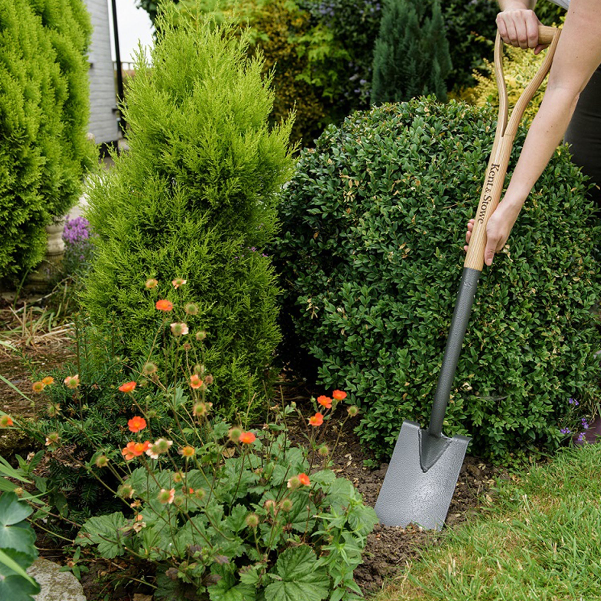 Kent & Stowe Carbon Steel Border Spade