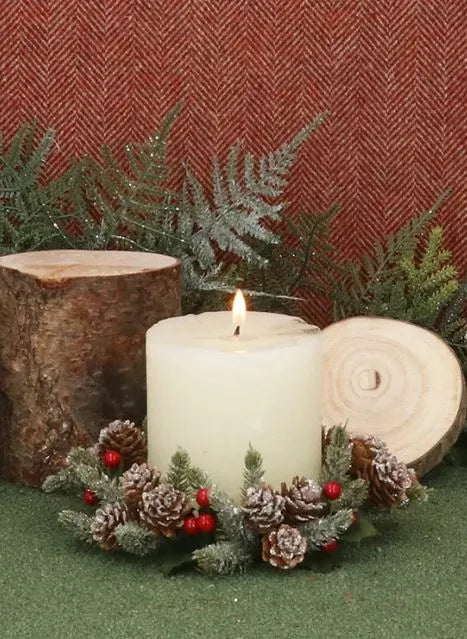 Gisela Graham Frosted Fir & Red Berry Candle Ring Large