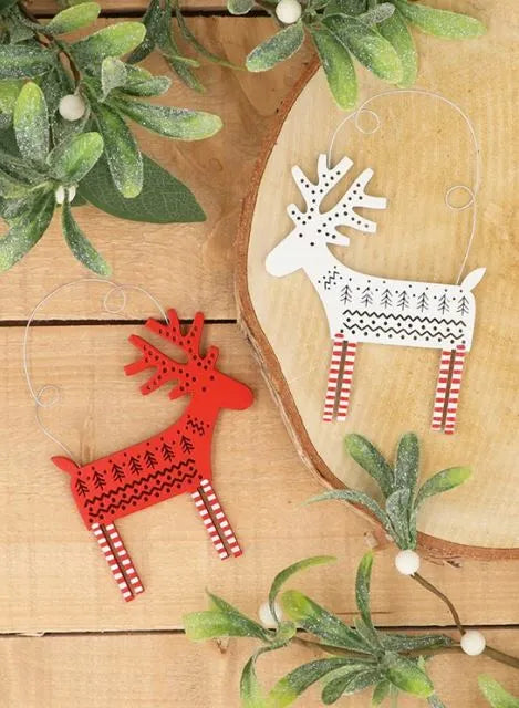 Gisela Graham Red & White Fretwork Wood Reindeer Dec