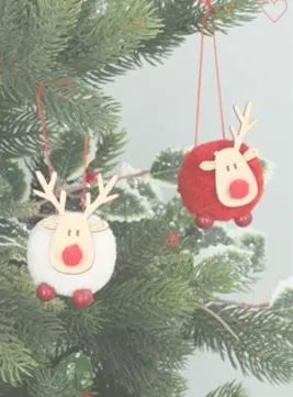 Gisela Graham Red & White Wool Ball Deer W Wood Head Dec Assorted