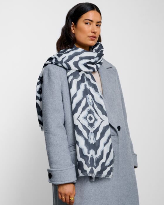 Katie Loxton Printed Scarf Kaleidoscope White / Navy