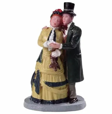 Lemax Dickens Couple 92772