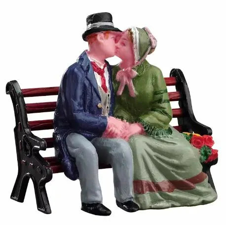 Lemax The Kiss 72380