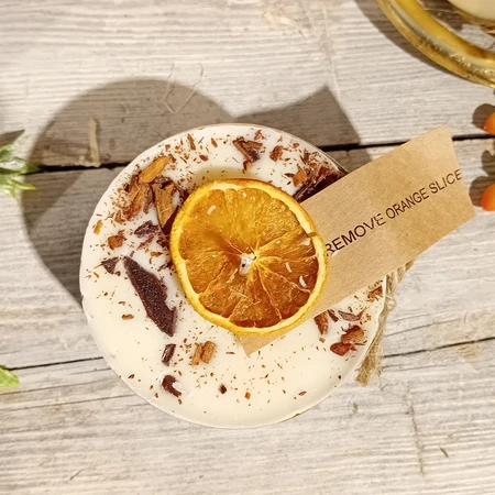 Cinnamon & Orange Scented Natural Wax Candle with Cinnamon Shredded Sticks D 7.5 cm H 8.5 cm