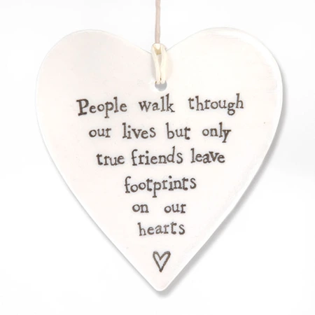 Porcelain round heart-People walk - image 1