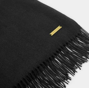 BLANKET SCARF | Black | 190cm x 75cm x 1cm - image 1