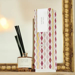 SENTIMENT REED DIFFUSER | FESTIVE | Cinnamon and Nutmeg Chai | 27.2cm x 7.2cm x 7.2cm - image 3