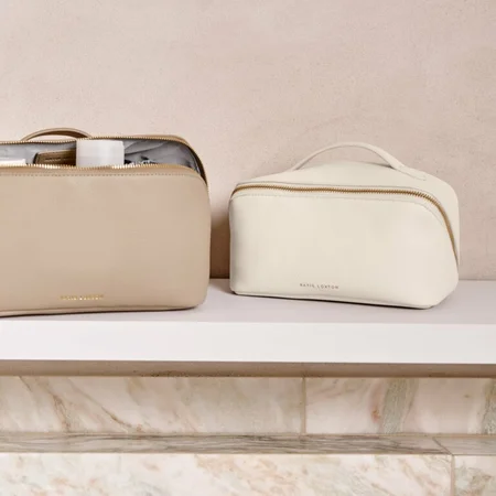 MEDIUM MAKE UP / WASH bag | Off White | 11.5cm x 21cm x 11.5cm - image 3
